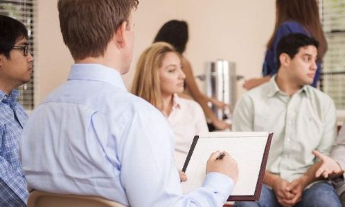 2021年职业选择 心理咨询证书与健康管理证书的深度对比与决策指南